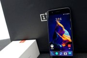 OPPOR11性能全面解析（探索OPPOR11在性能方面的突破与亮点）